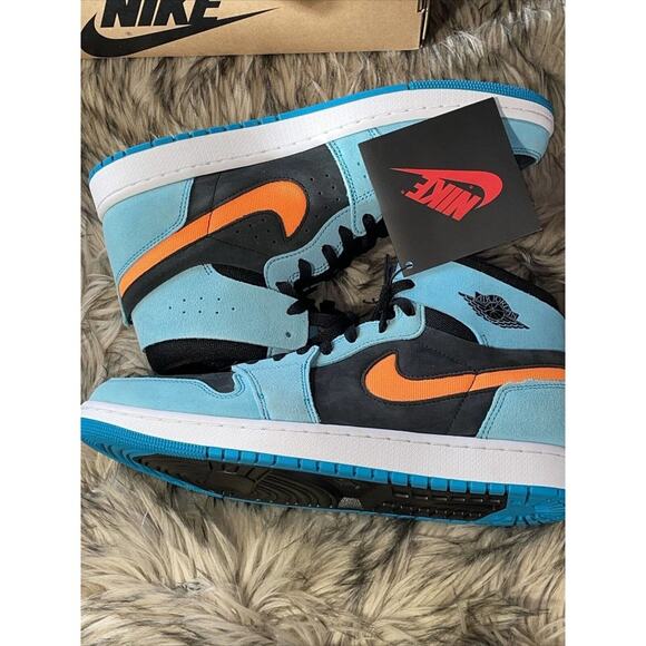 Shoe Size 11 - Air Jordan 1 High Zoom Comfort 2 Bleached Aqua Citrus Sneaker - Picture 2 of 8